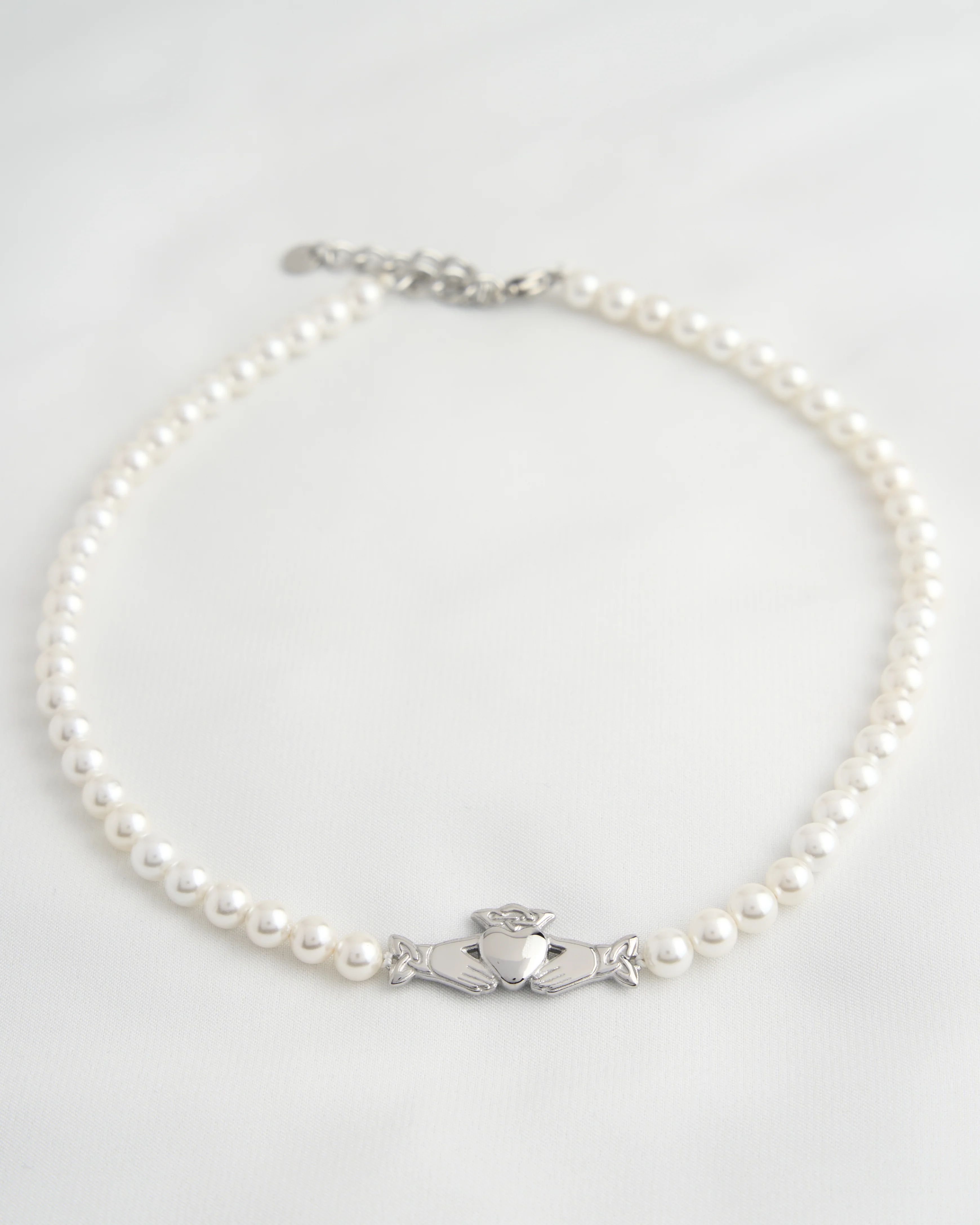 Claddagh Pearl Necklace - Image 3