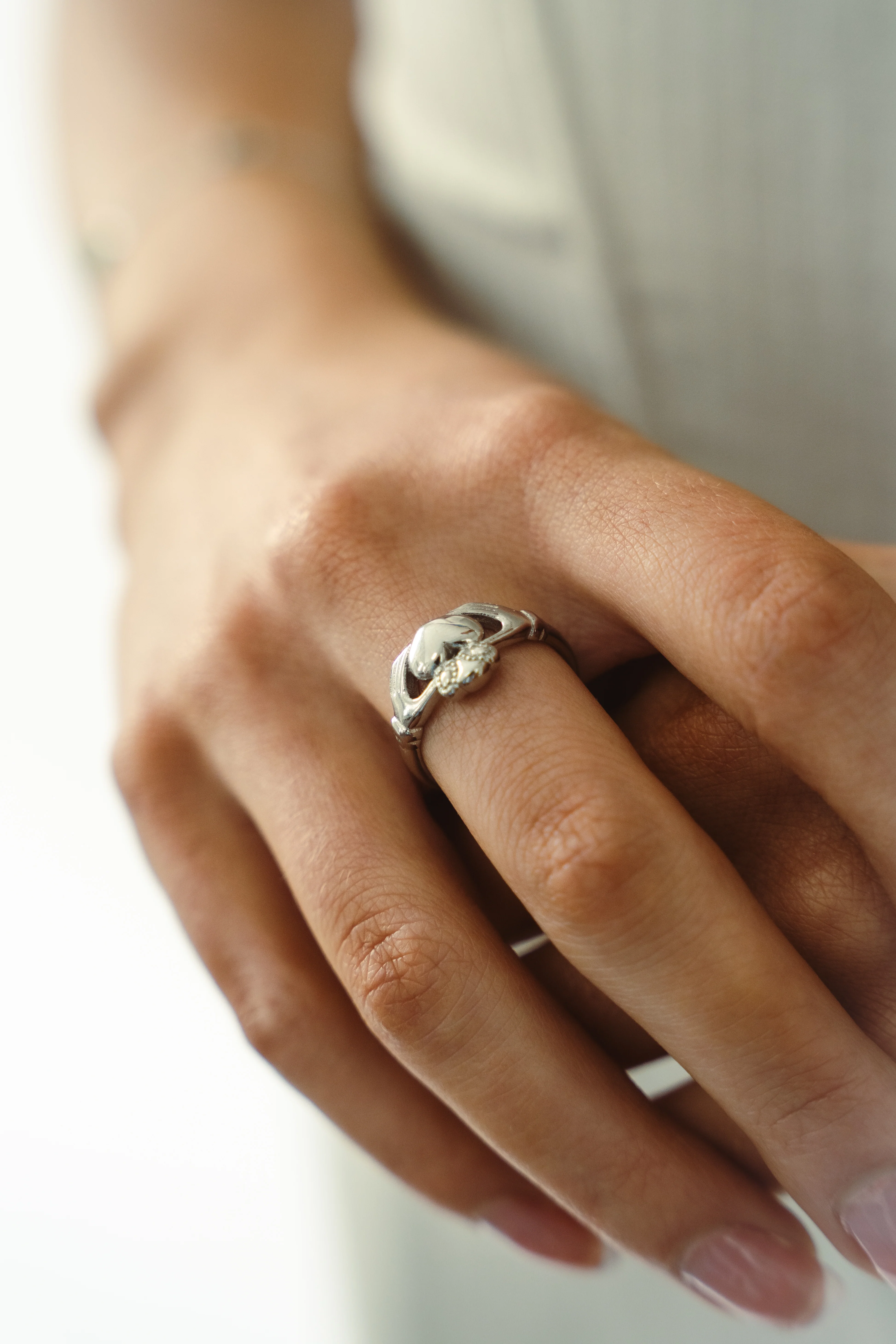 Classic Claddagh Ring - Image 6