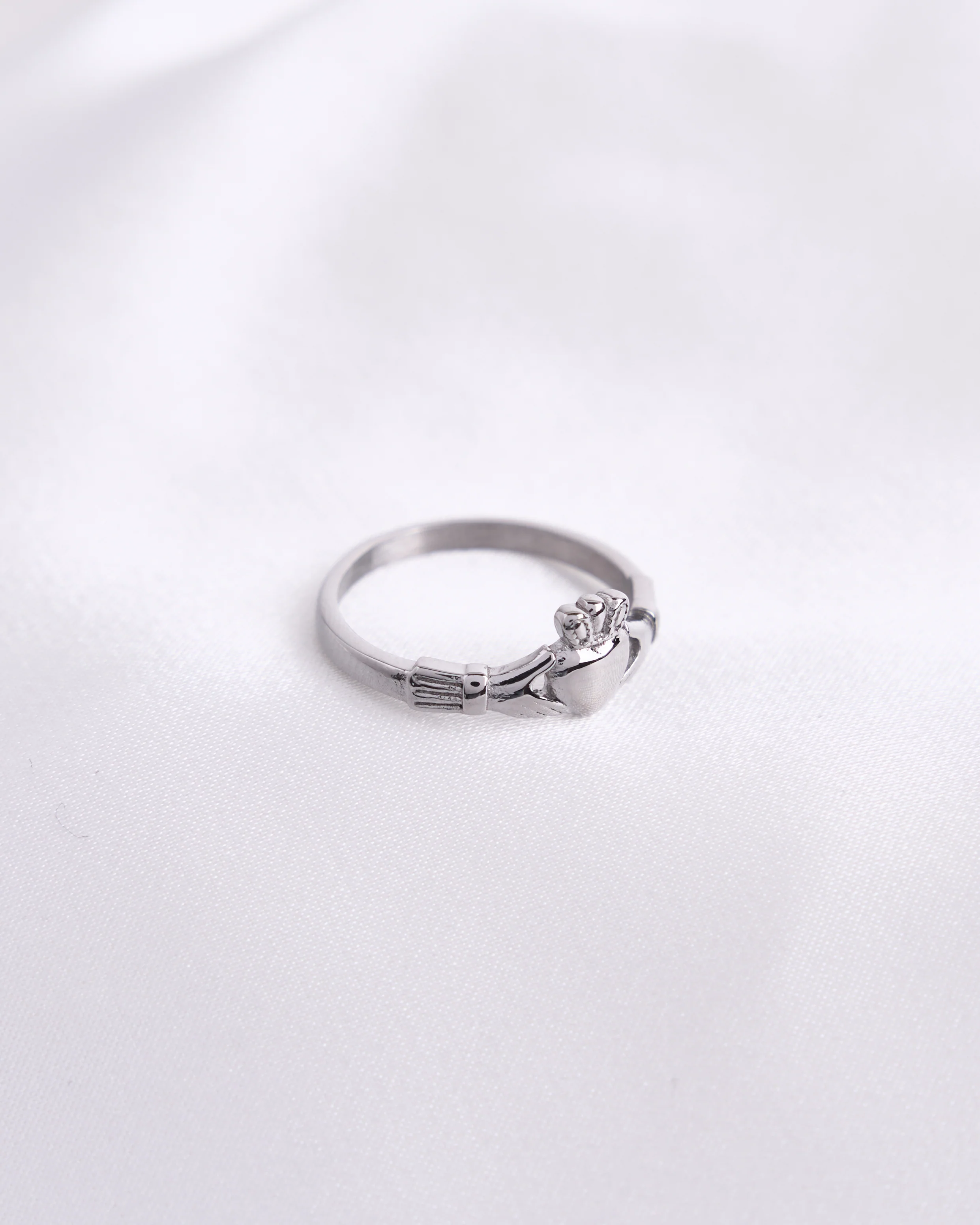 Dainty Claddagh Ring - Image 3