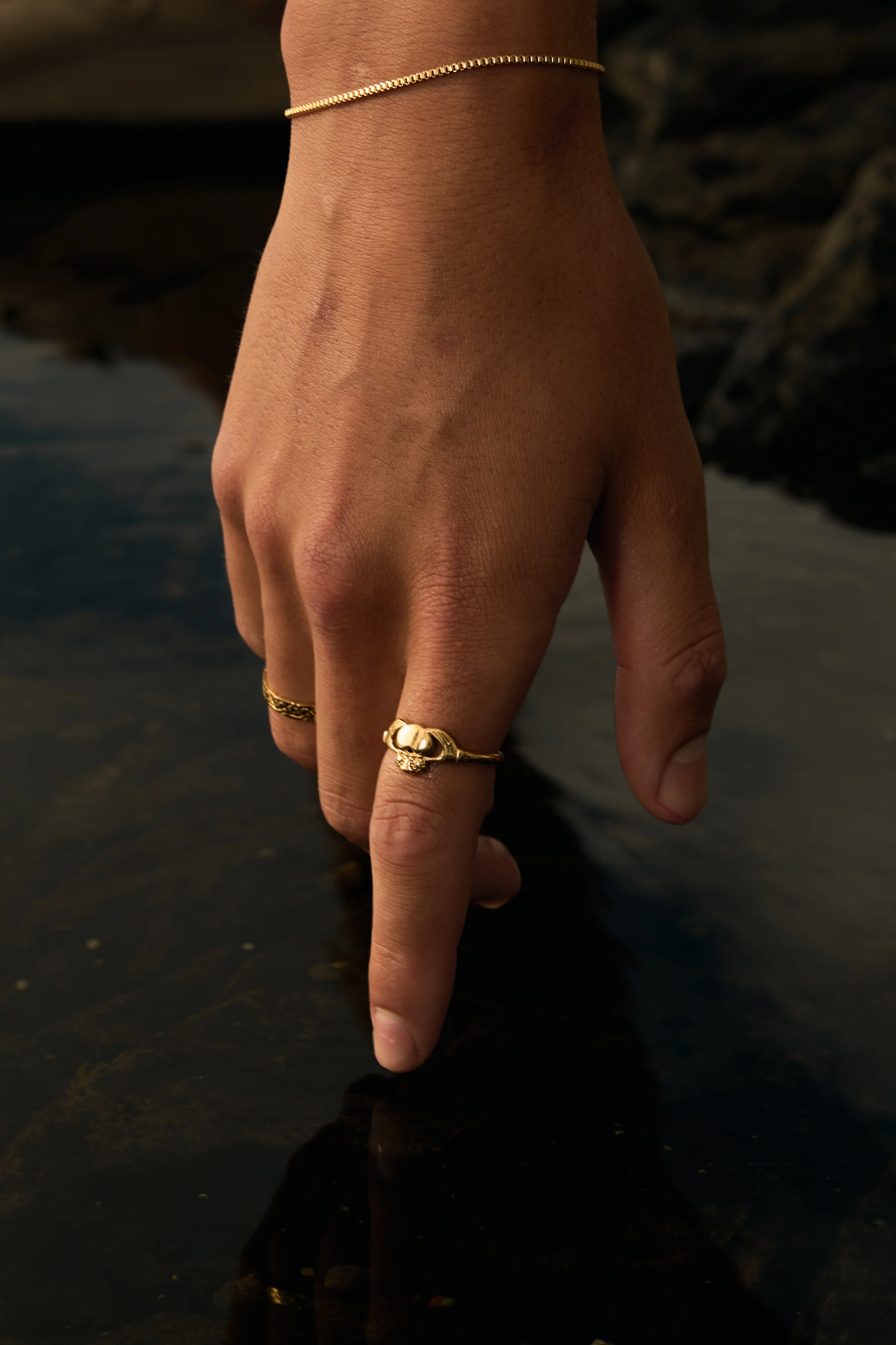 Classic Claddagh Ring - Image 3