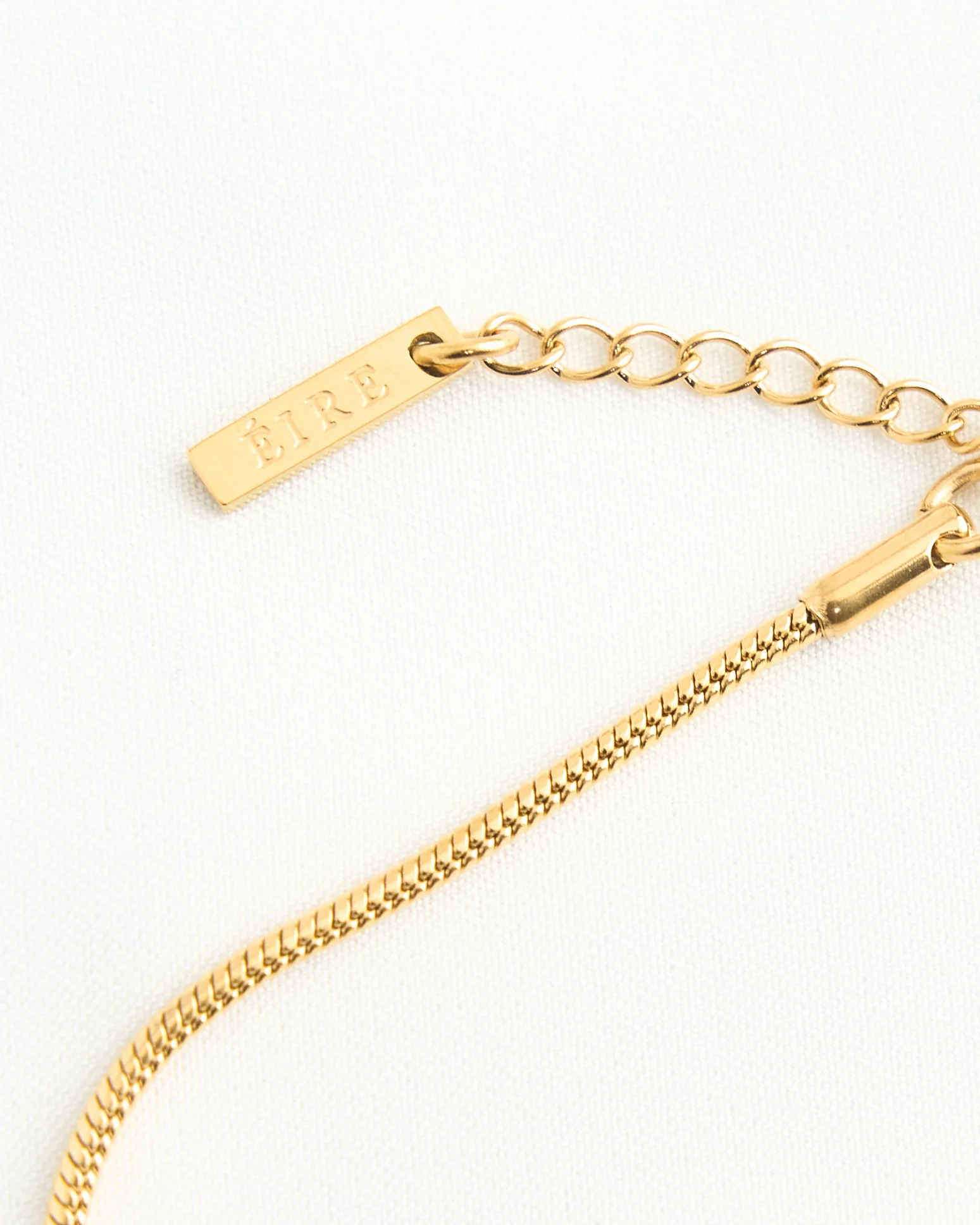 Éire Snake Chain Bracelet - Image 5
