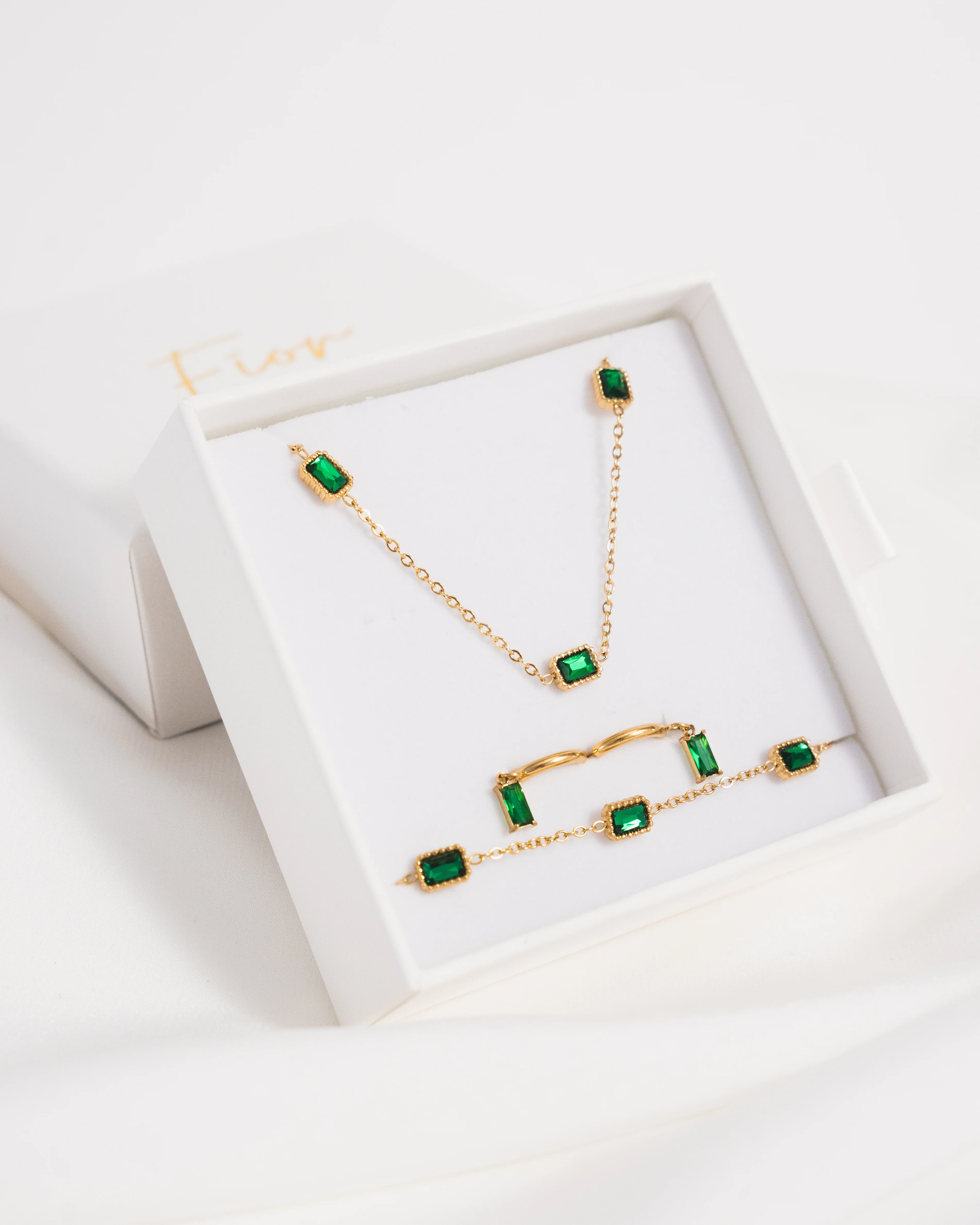 Emerald Set - Image 4