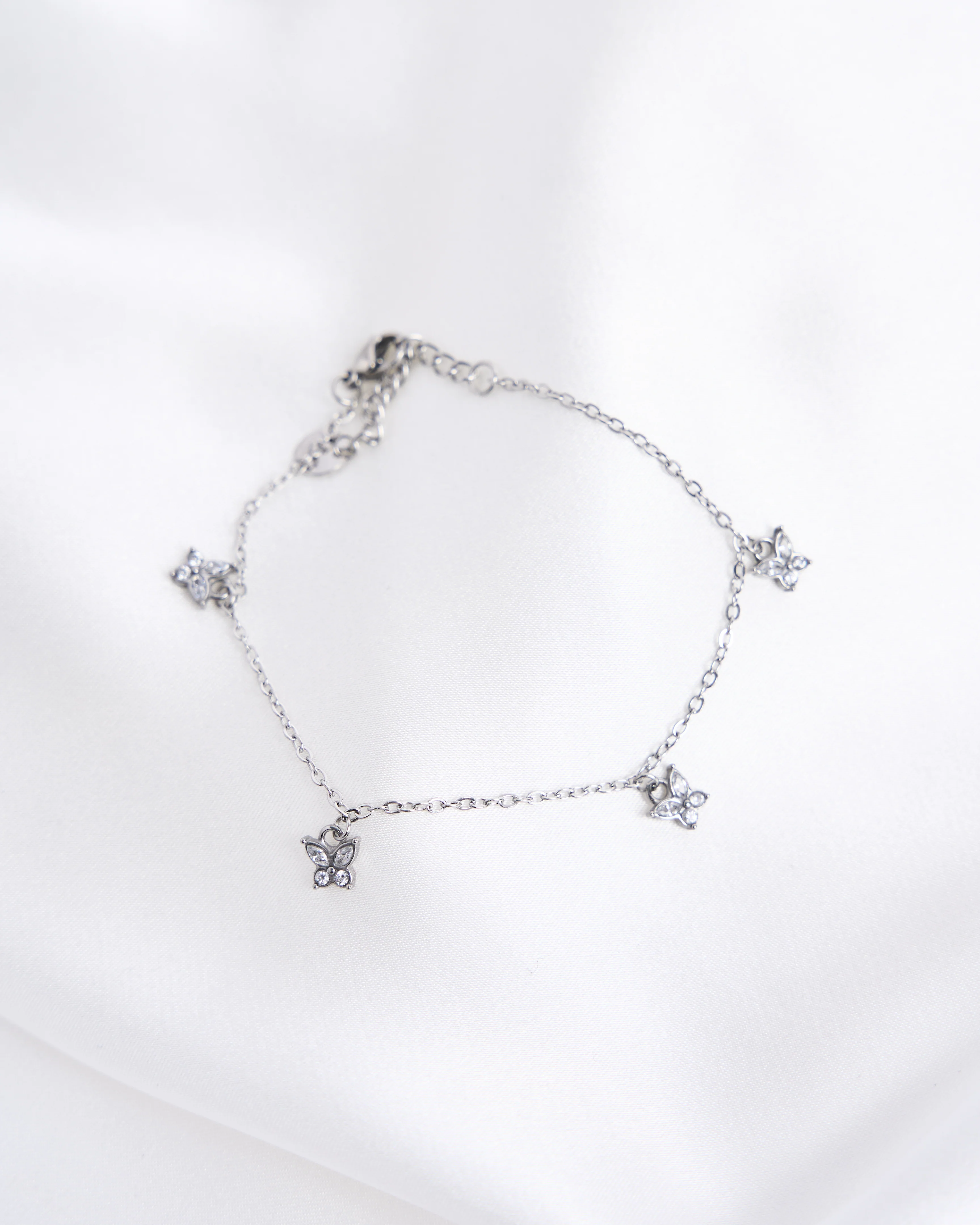 Féileacáin Bracelet - Image 4