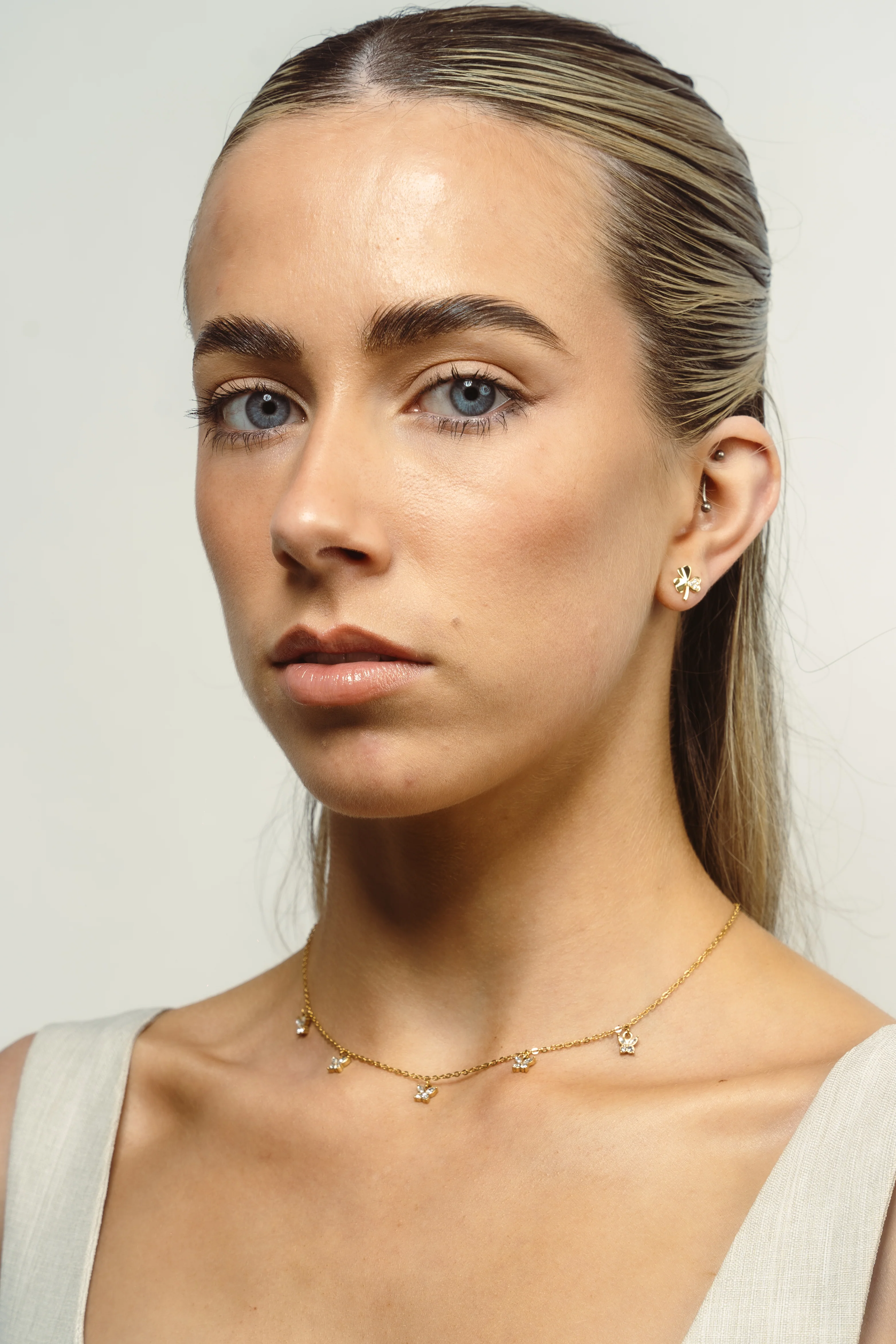 Féileacán Necklace - Image 11