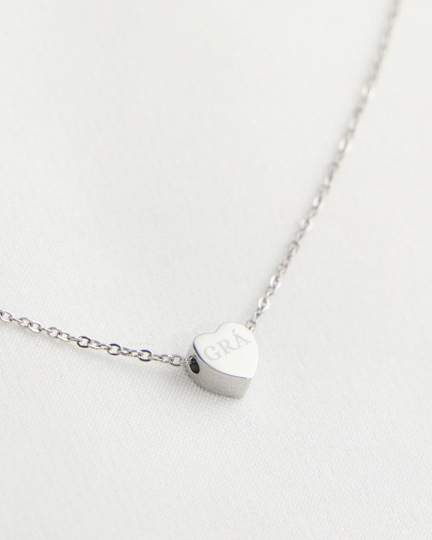 Heart Grá Pendant Necklace - Image 3