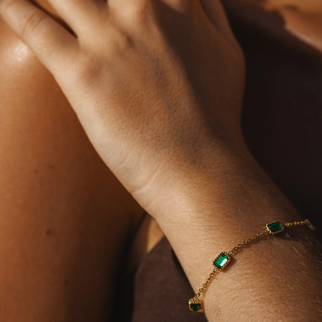 Irish Emerald Bracelet - Image 6