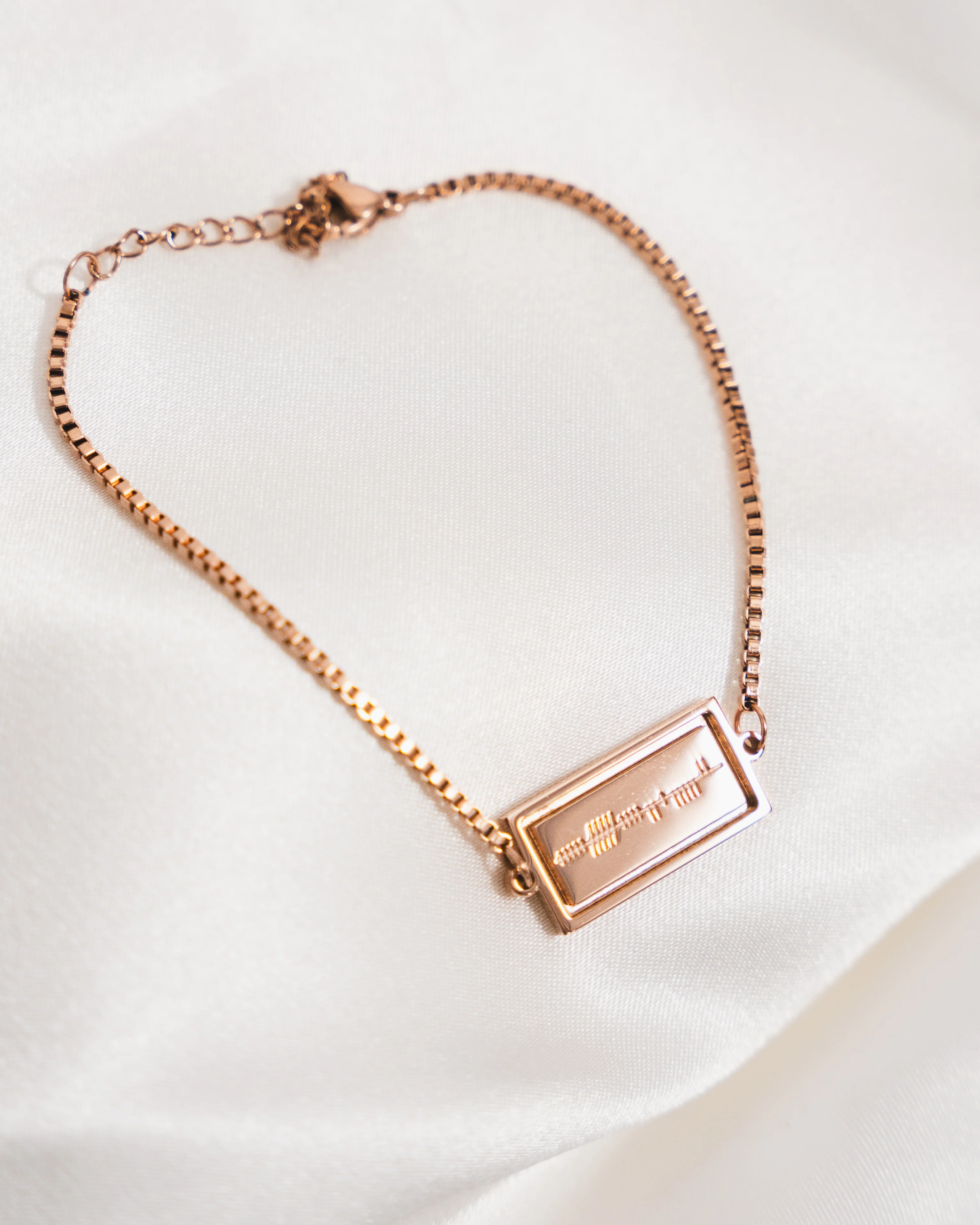 Ogham 'Ireland' Bracelet - Image 3