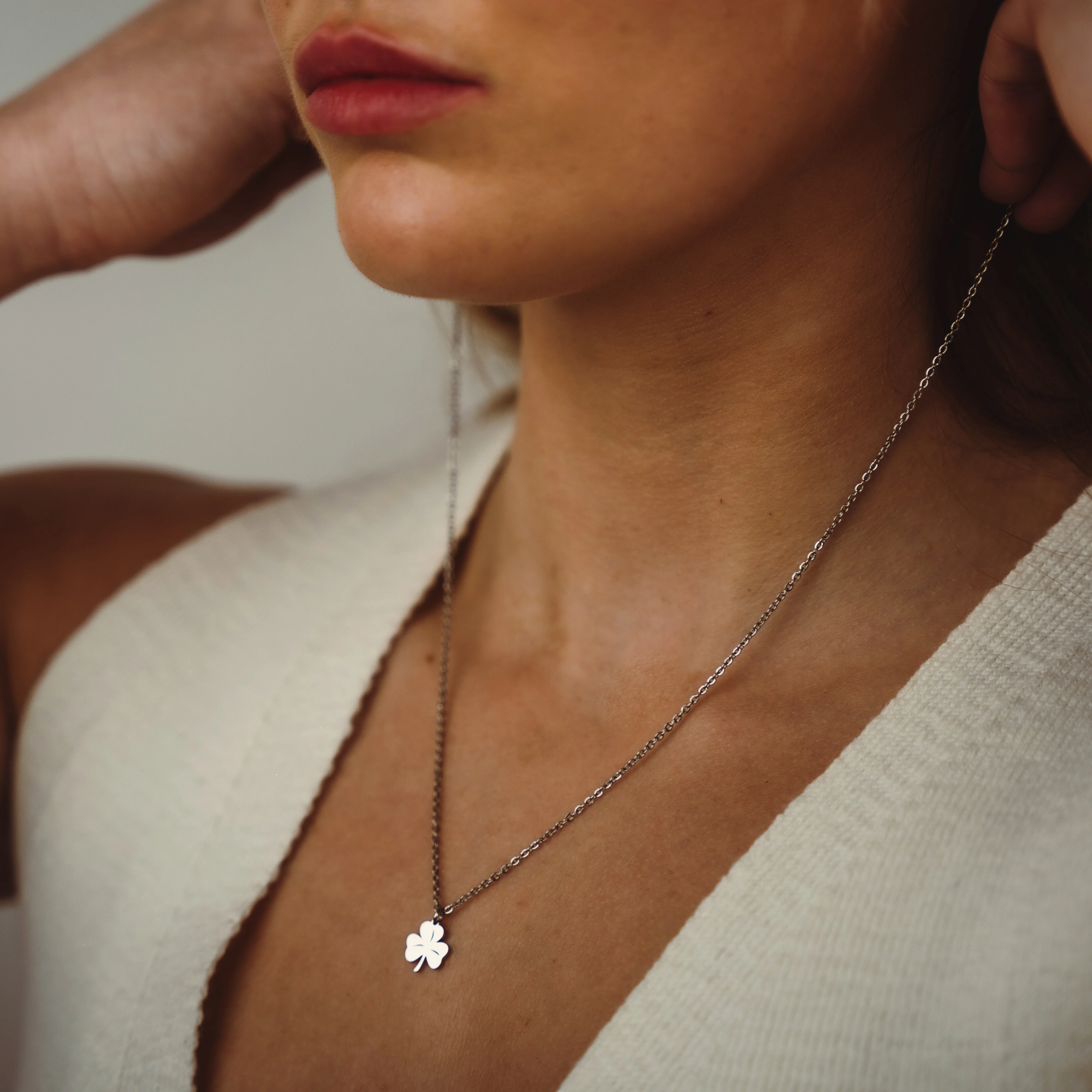 Shamrock Pendant Necklace - Image 4