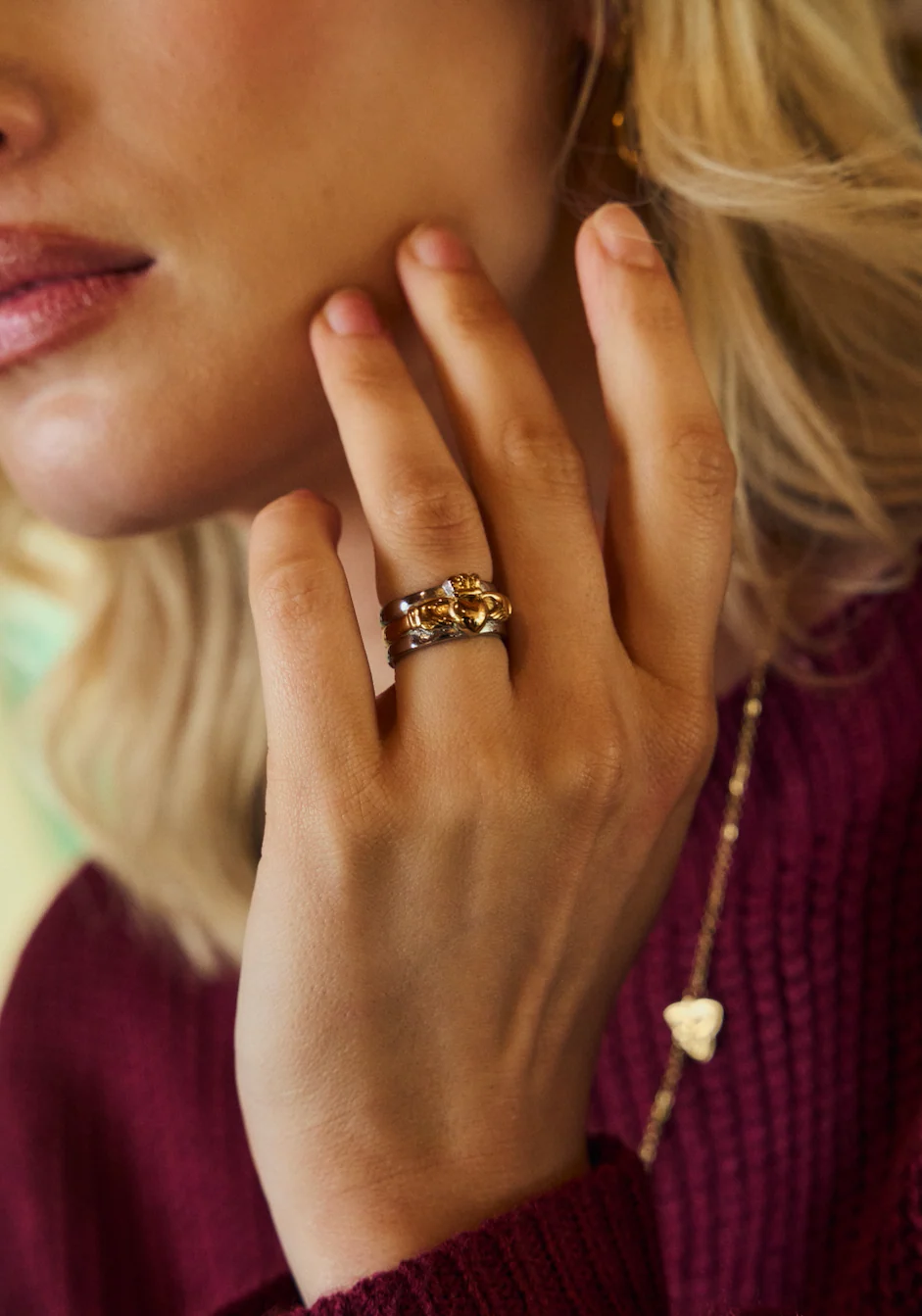 Two Tone Claddagh Ring - Image 4